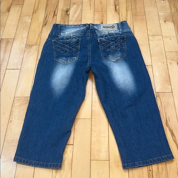 GoGo Star Capris - Picture 3 of 8